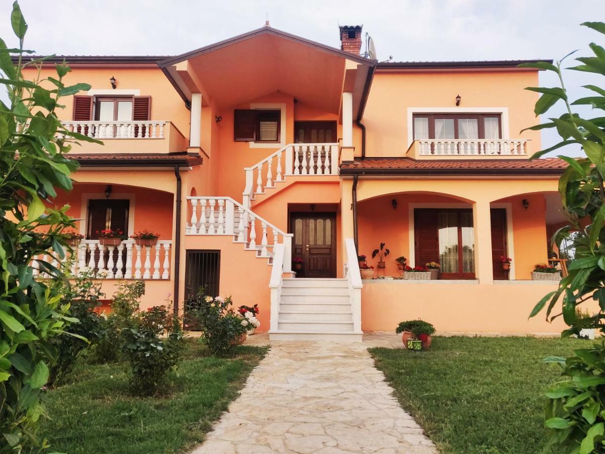 Apartment Luna Umag Buitenkant foto
